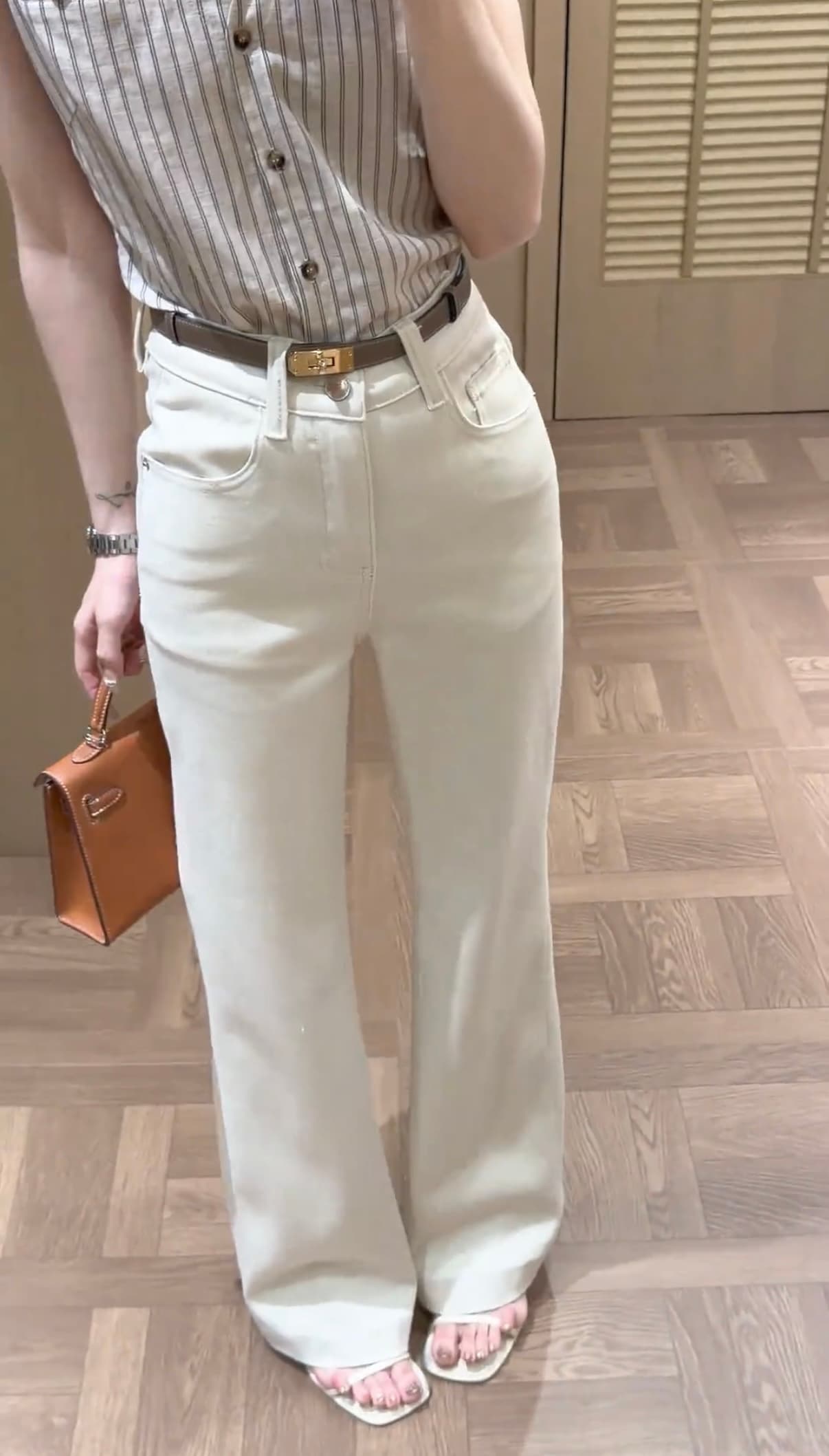오래된 돈 바람 레트로 스트라이프 민소매 POLO 칼라 여성 셔츠 새로운 디자인 센스 슬림해 보이는 다용도 맨위 청바지 이미지 5