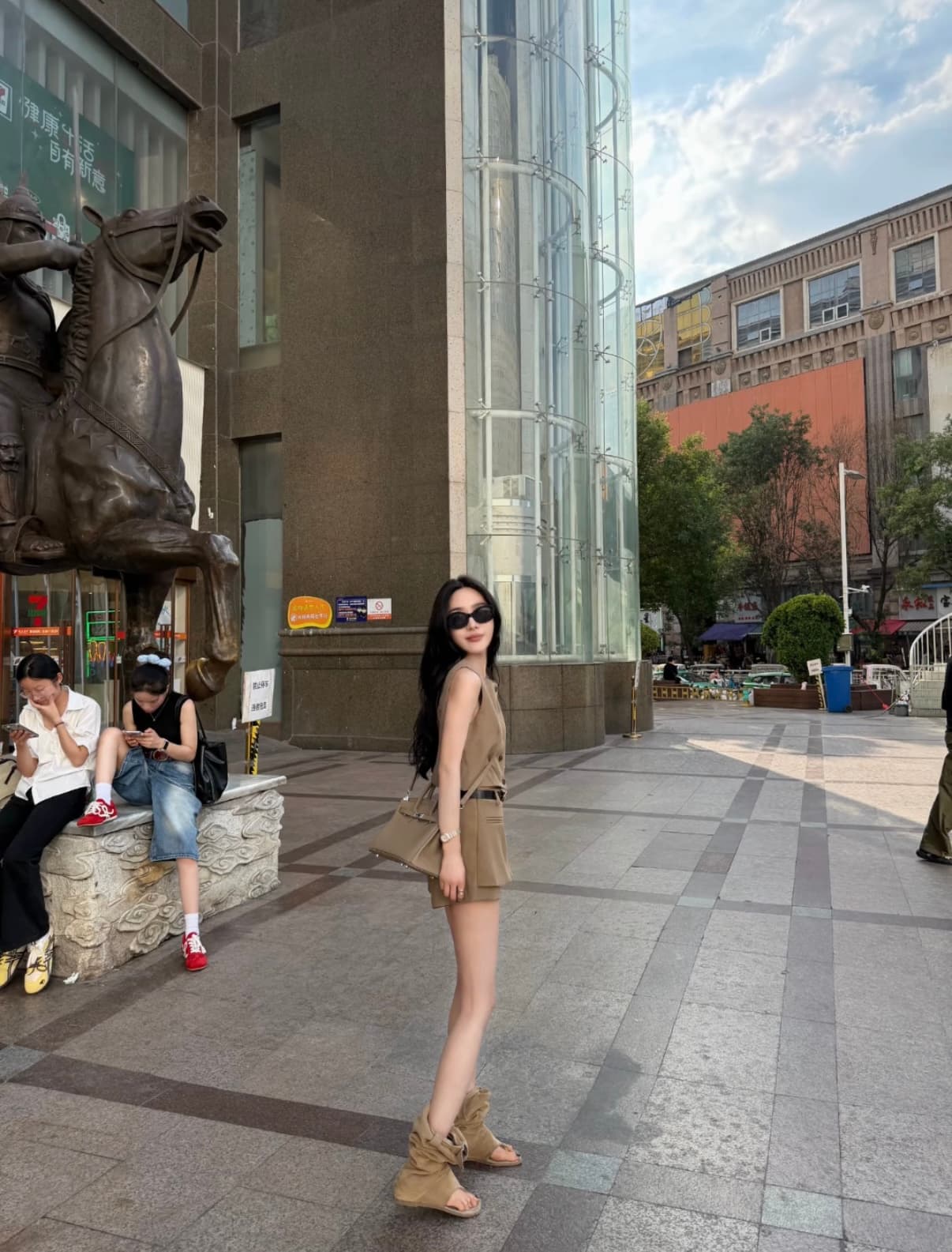 정장 투피스 세트 경기 벨트 이미지 3