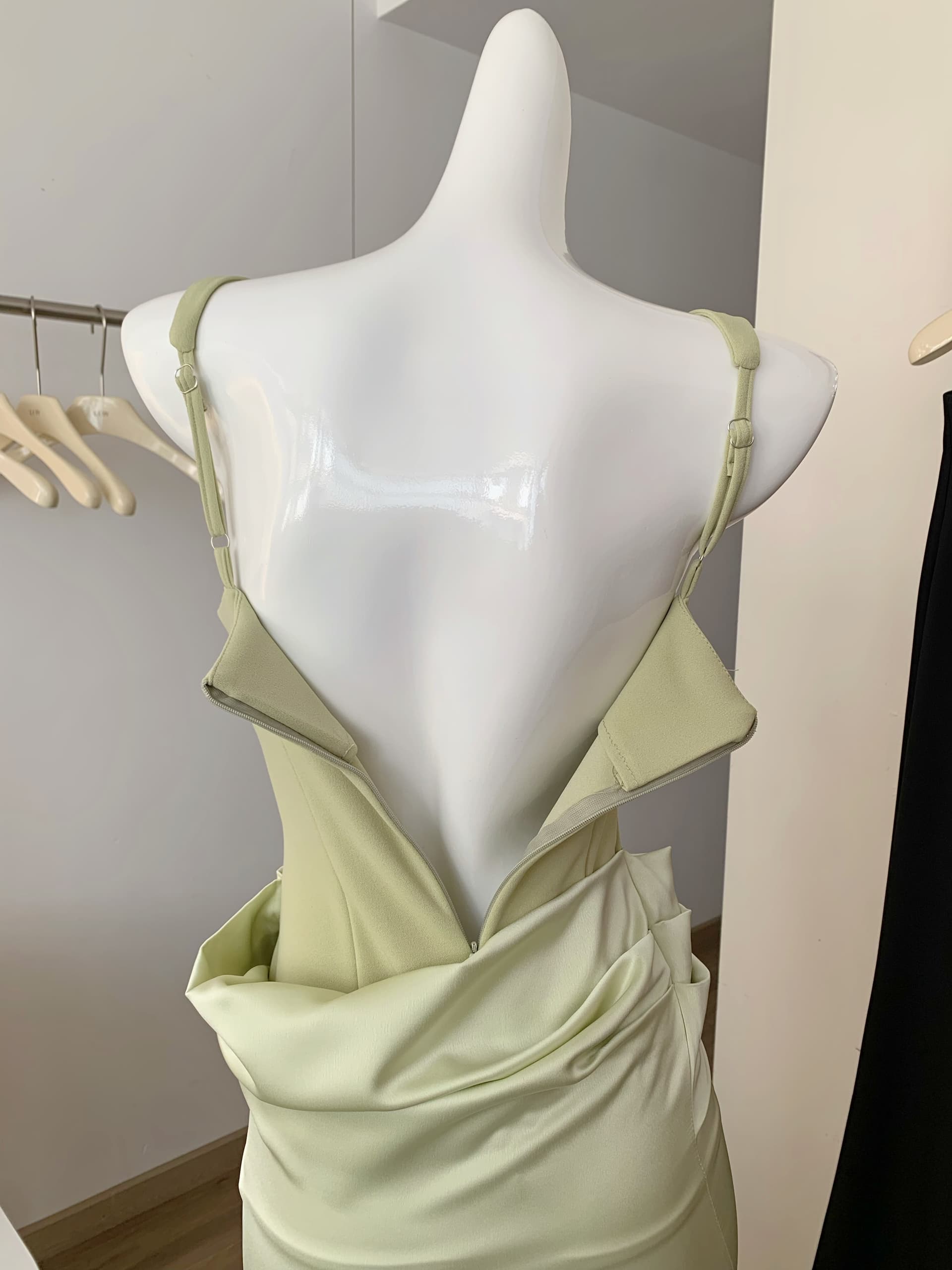 하나부터 순간 모델링 치마 프랑스식 새틴 슬립 드레스 여자 칼라 품격 생선뼈 허리 수축 예복 치마 이미지 4