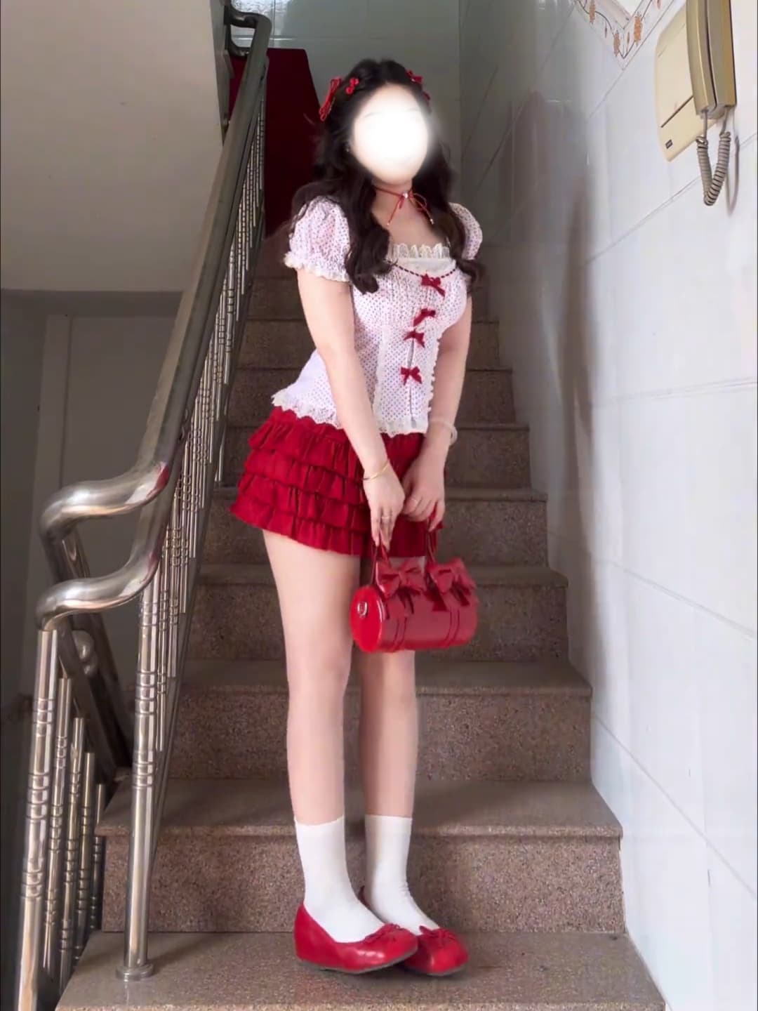 빅 사이즈 여성 의류 빨간색 도트 무늬 거품 소매 레이스 나비 매듭 절묘한 맨위 빨간색 명중 가져 가라. 케이크 치마 세트 상세 이미지 3