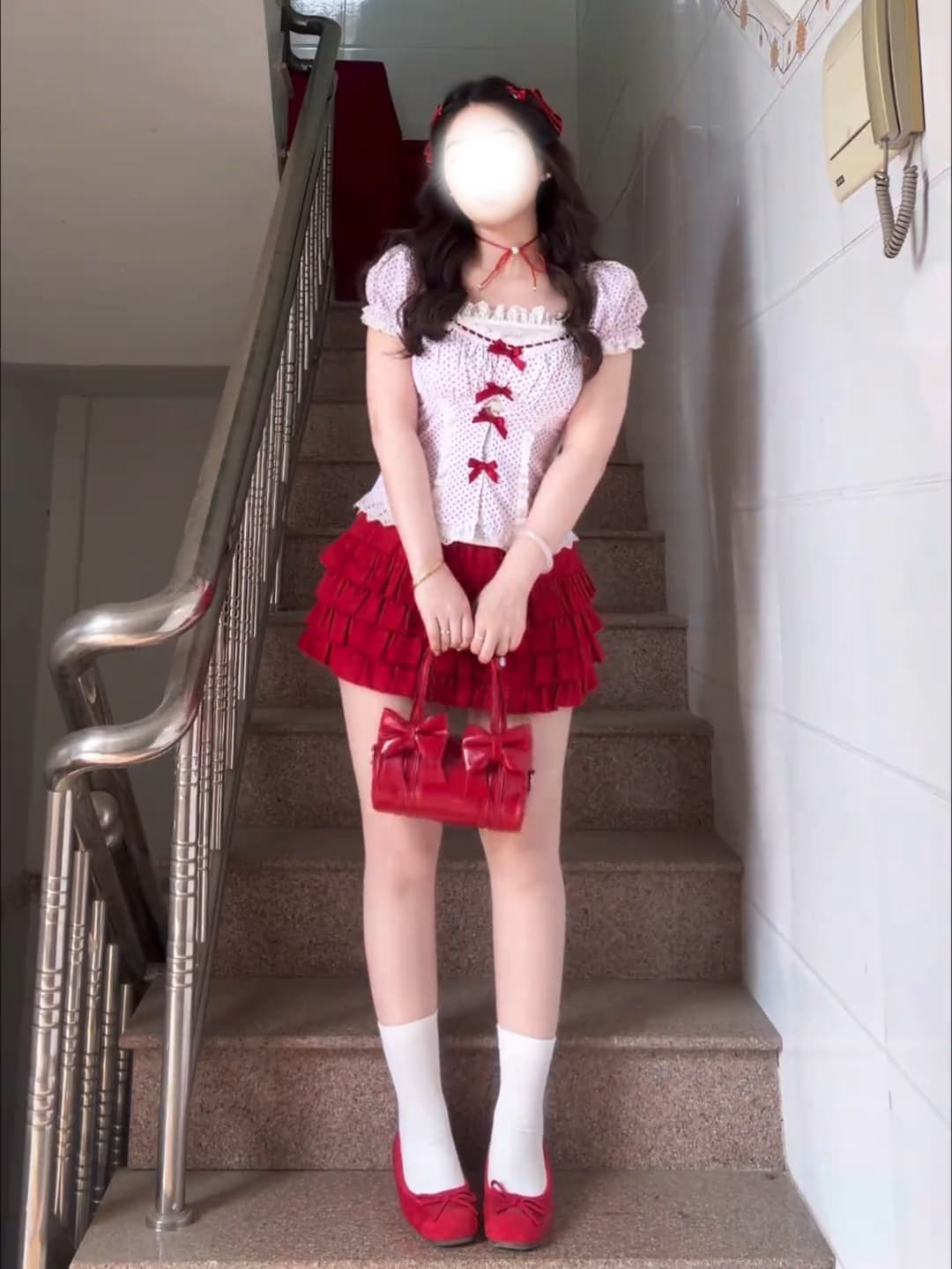 빅 사이즈 여성 의류 빨간색 도트 무늬 거품 소매 레이스 나비 매듭 절묘한 맨위 빨간색 명중 가져 가라. 케이크 치마 세트 상세 이미지 5