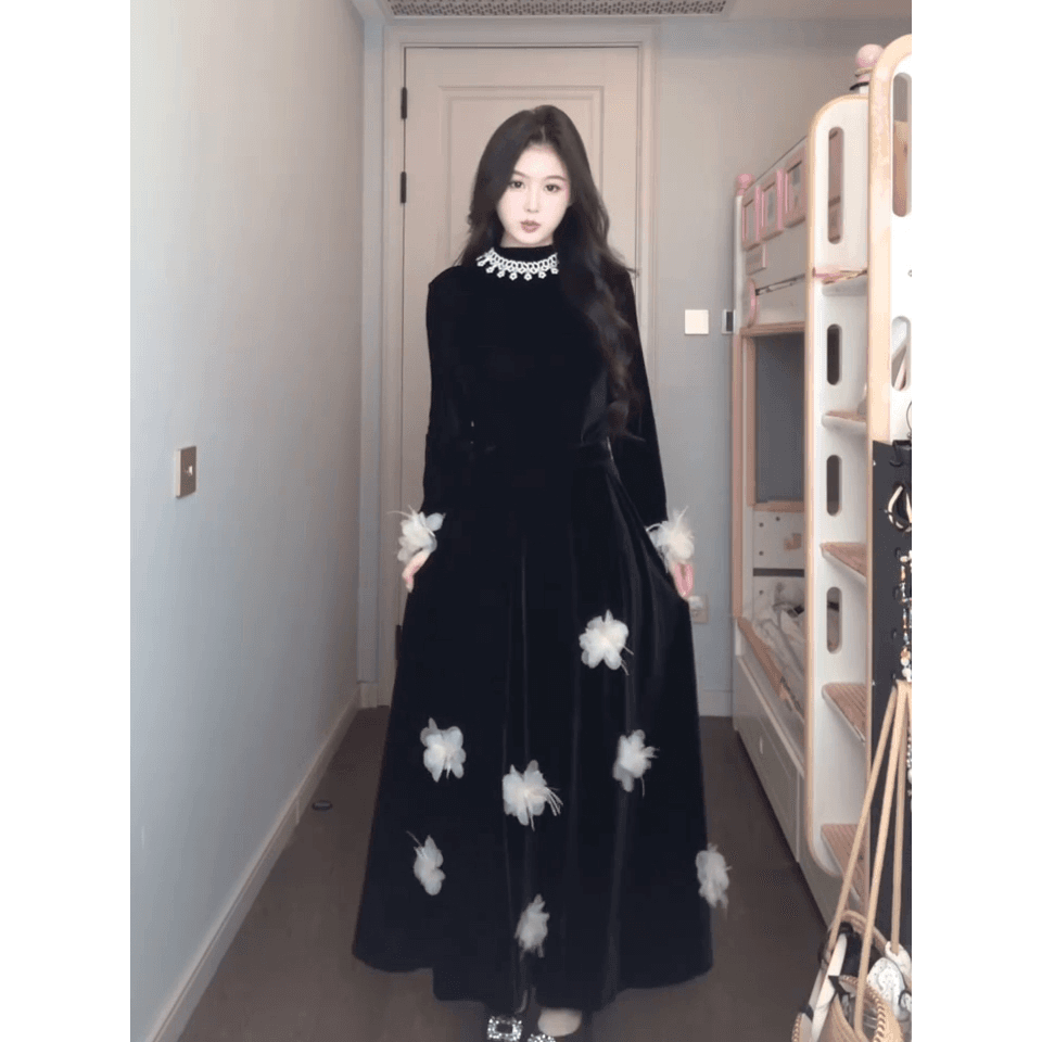 빅 사이즈 부유 한 가족 천 금빛 바람 검정색 벨벳 세트 드레스 여성 가을 겨울철 3 차원 꽃 고급 센스 품격 롱 스커트 이미지 6