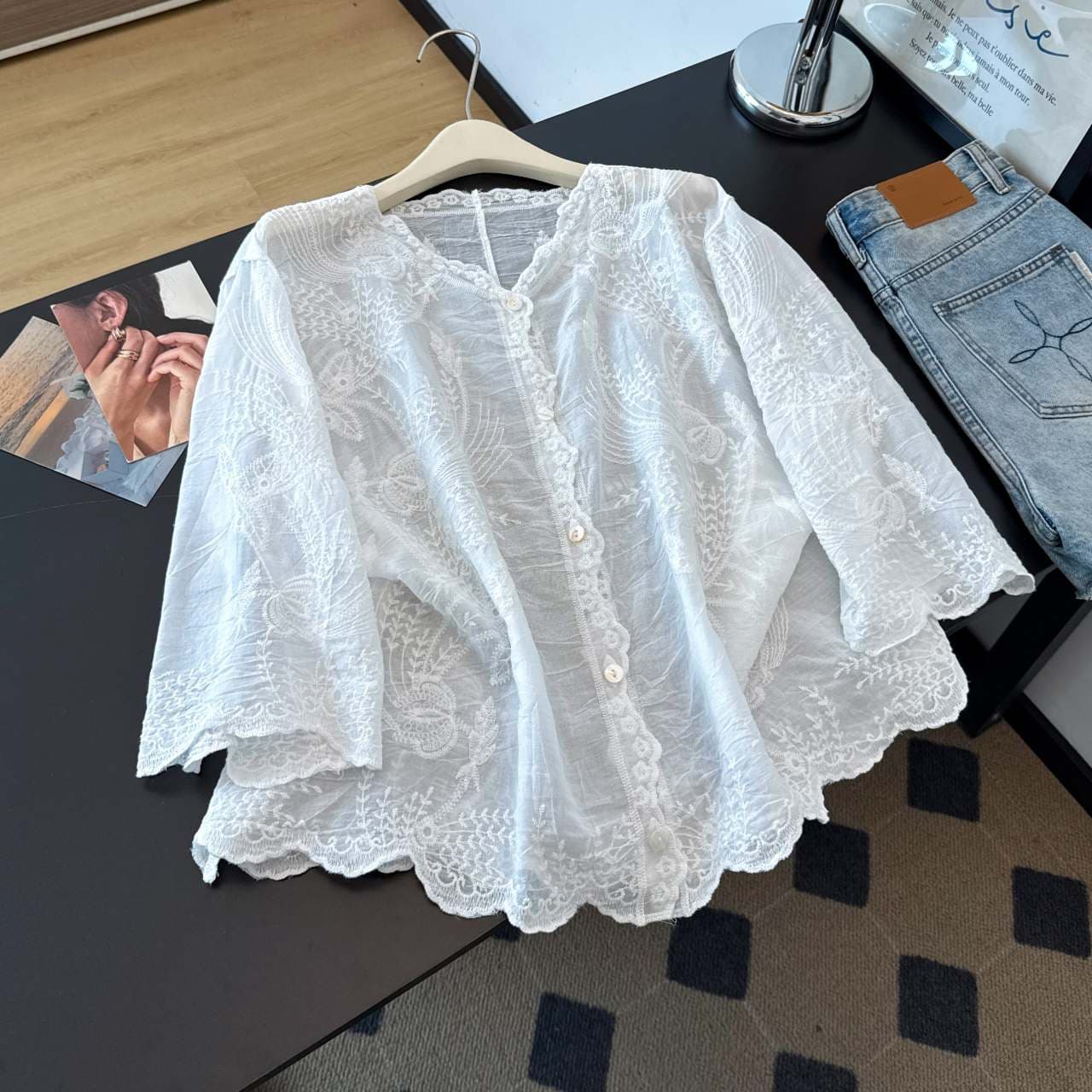 문예 센 부서 기타 색상 면 린넨 자수 레이스 셔츠 가을 얇고 가벼운 싱글 줄 버튼 V넥 슬림해 보이는 셔츠 여성 코트 상세 이미지 1