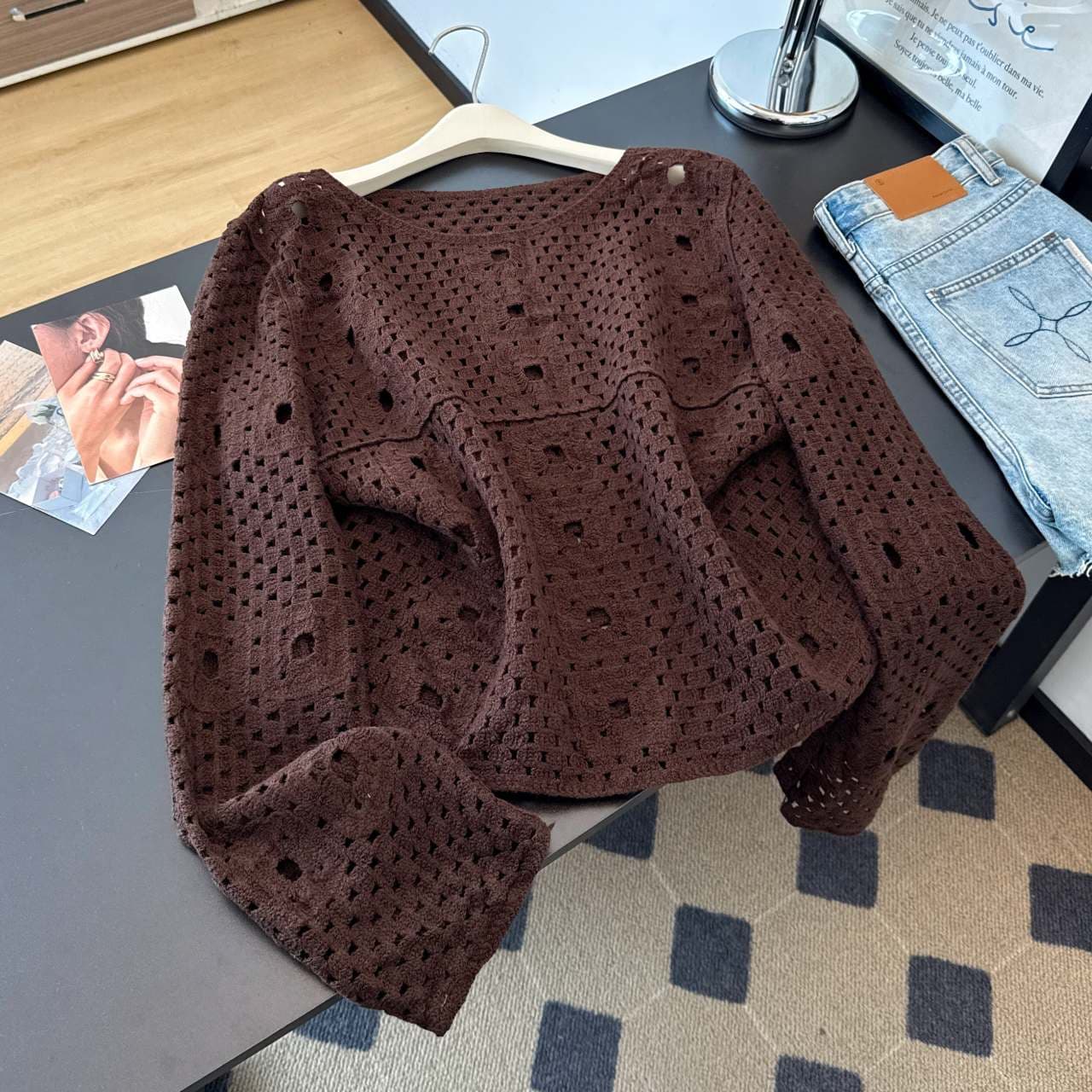 보헤미안 휴가 바람 자외선 차단 티셔츠 여성 긴 소매 자수 홀로우 아웃 V넥 인터넷 제직 에어컨 블라우스 디자인 센스 맨위 이미지 5