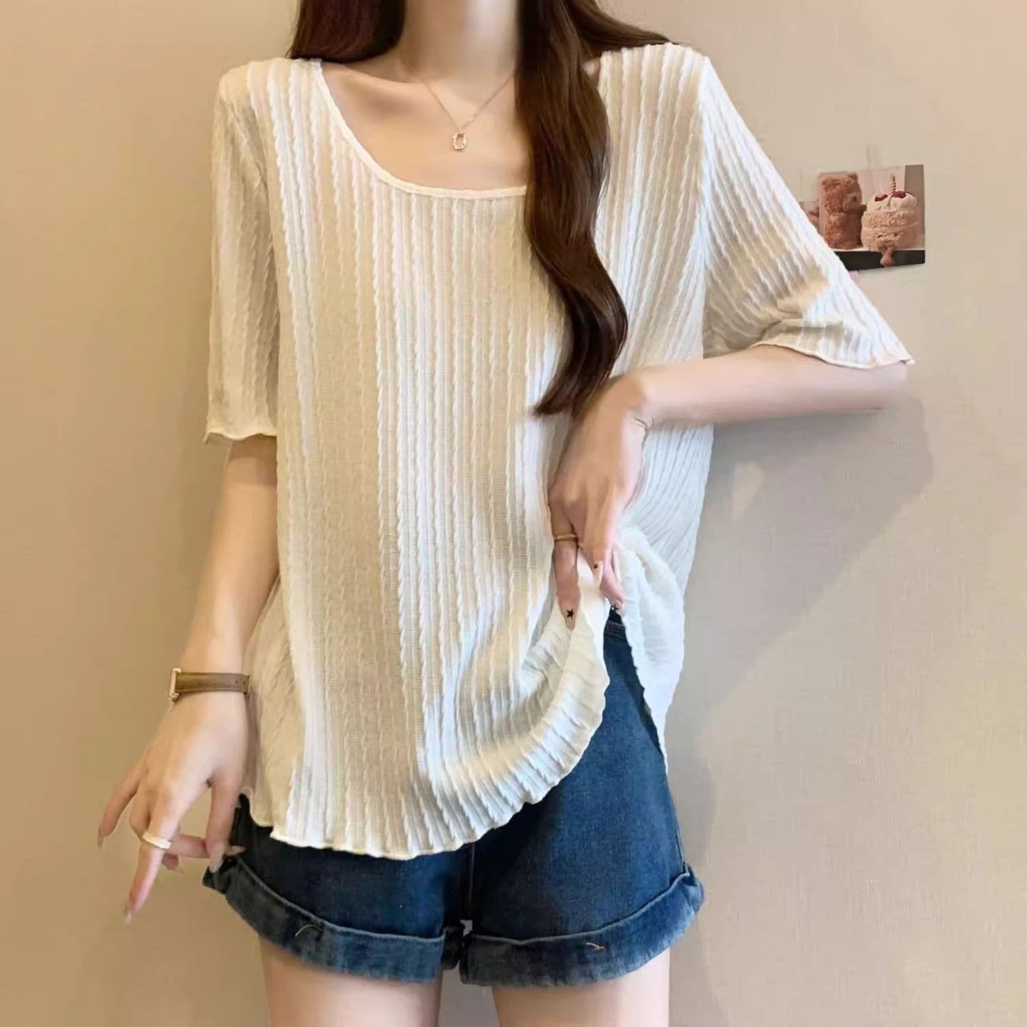 2026 년 새로운 루즈핏 광장 칼라 반팔 티셔츠 여성 여름 표지 배 슬림해 보이는 질감 센스 주름 긍정적 인 어깨 의류 상세 이미지 5