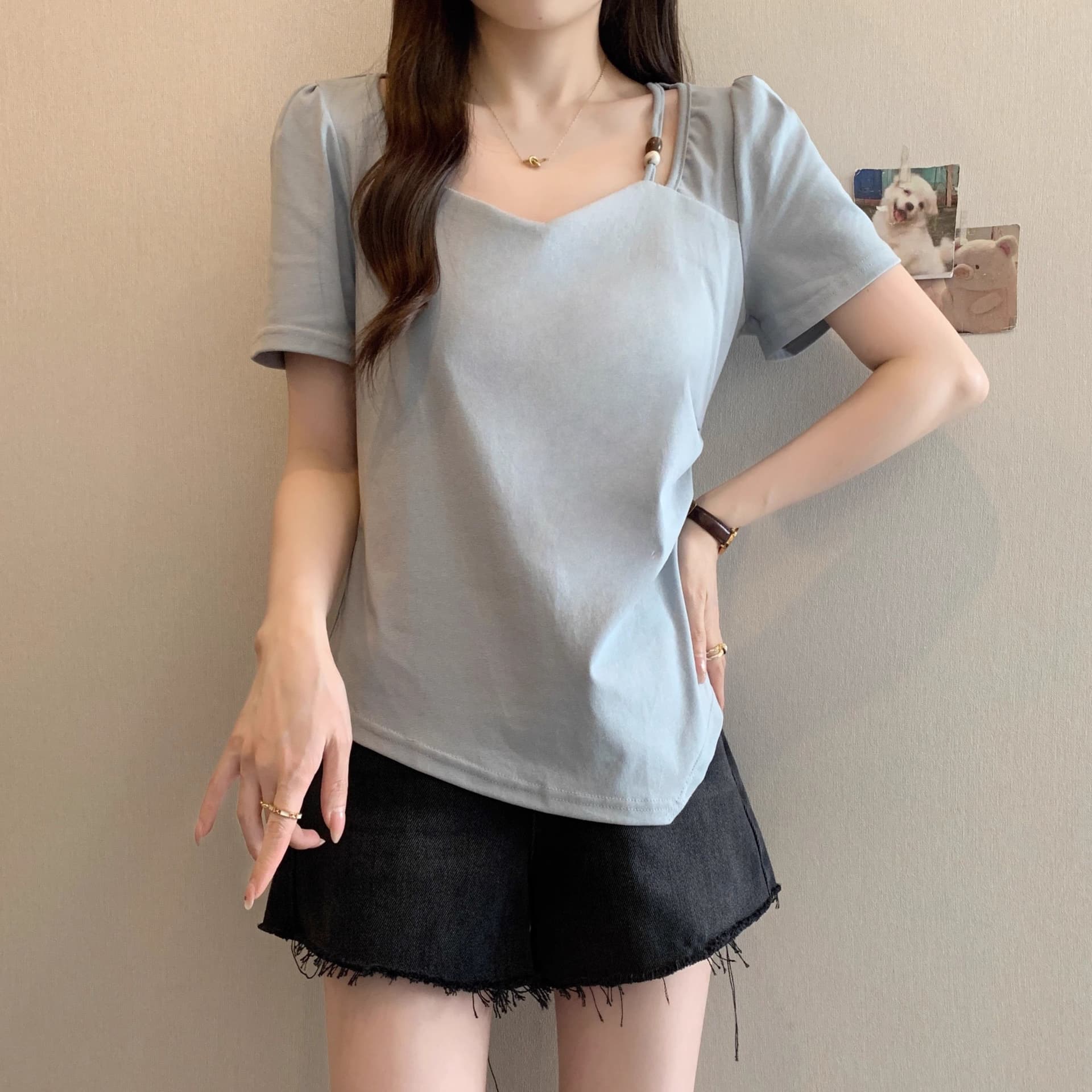 2026 년 디자인 센스 긍정적 인 어깨 광장 칼라 비즈 반팔 티셔츠 여성 여름 새로운 불규칙 허리 수축 슬림해 보이는 맨위 상세 이미지 6