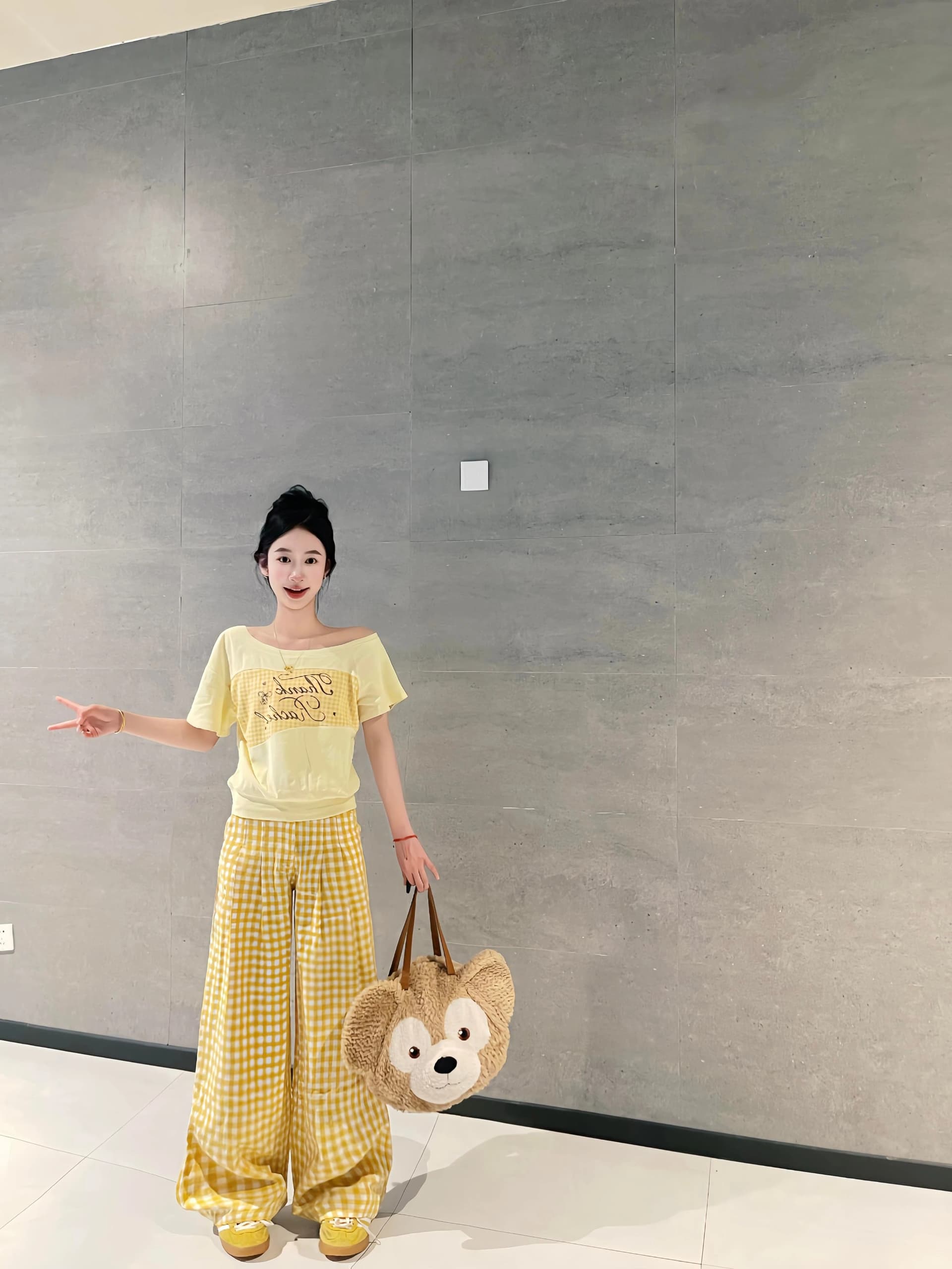 순면 한국 스타일 여름 새로운 비스듬한 어깨 반팔 티셔츠 여성 부드러운 황색 그리드 패치워크 디자인 센스 맨위 상세 이미지 6