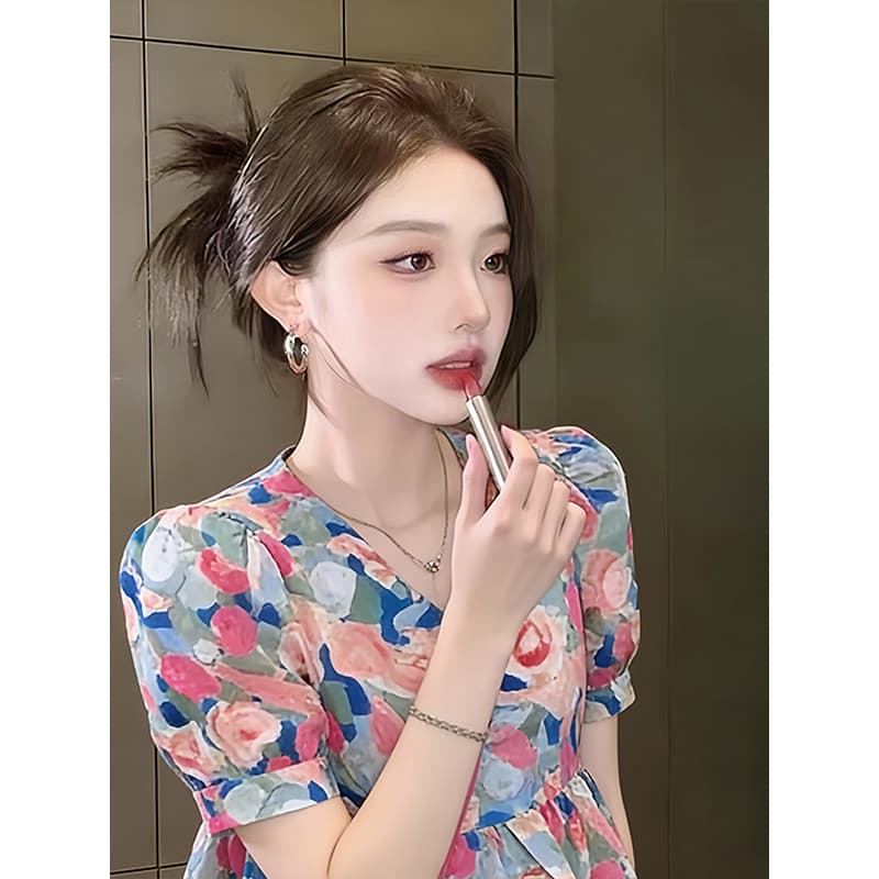 V 넥 셔츠 디자인 센스 여성 2026 새로운 여름 루즈핏 셔츠 고유 한 Chic 맨위 상세 이미지 4