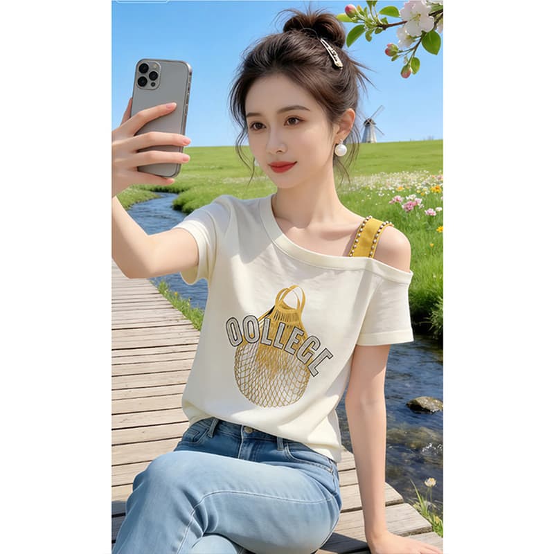 눈꽃 면 빅 사이즈 고유 한 디자인 센스 프린트 반팔 티셔츠 여성 여름 새로운 다용도 슬림해 보이는 비스듬한 어깨 의류 이미지 4