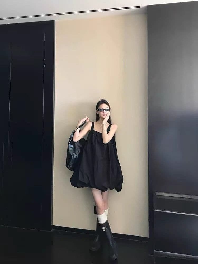 단색 미니멀리즘 화이트 꽃밭 조끼 스커트 여성 여름 새로운 루즈핏 드레스 캐주얼 A라인 스커트 작은 대중 치마 상세 이미지 3