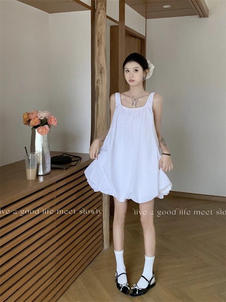 휴가 바람 u 칼라 검정색 캐미솔 여성 드레스 여름 품격 루즈핏 캐주얼 백리스 꽃밭 짧은 치마 상세 이미지 3