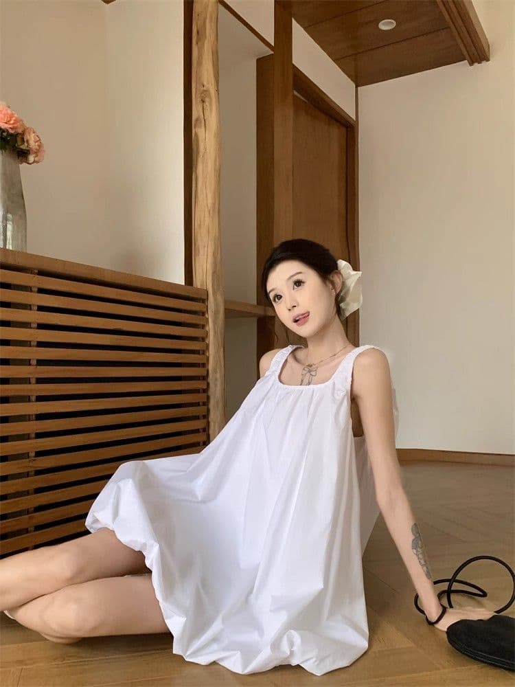 휴가 바람 u 칼라 검정색 캐미솔 여성 드레스 여름 품격 루즈핏 캐주얼 백리스 꽃밭 짧은 치마 상세 이미지 4