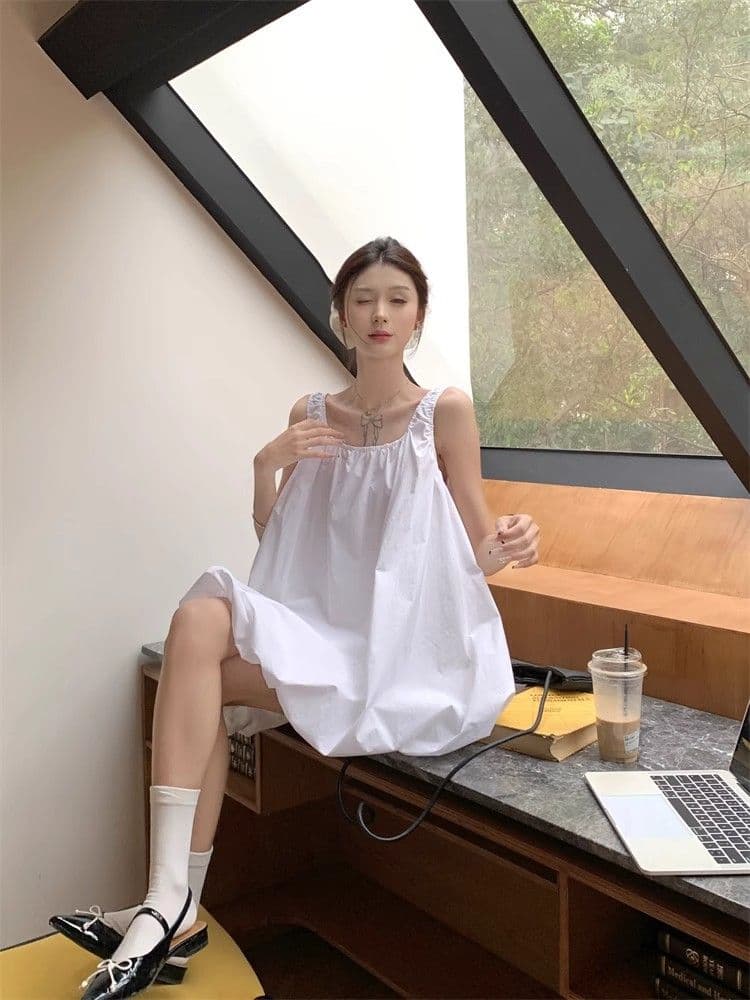 휴가 바람 u 칼라 검정색 캐미솔 여성 드레스 여름 품격 루즈핏 캐주얼 백리스 꽃밭 짧은 치마 상세 이미지 5