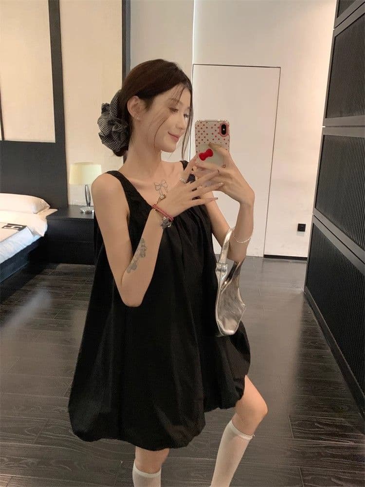 휴가 바람 u 칼라 검정색 캐미솔 여성 드레스 여름 품격 루즈핏 캐주얼 백리스 꽃밭 짧은 치마 상세 이미지 9