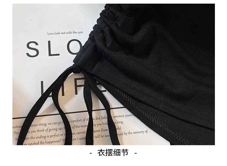 조개 스팽글 비스듬한 어깨 반팔 티셔츠 여성 2026 여름 새로운 디자인 작은 대중 불규칙 펌프 로프 쇼트 스타일 맨위 상세 이미지 12
