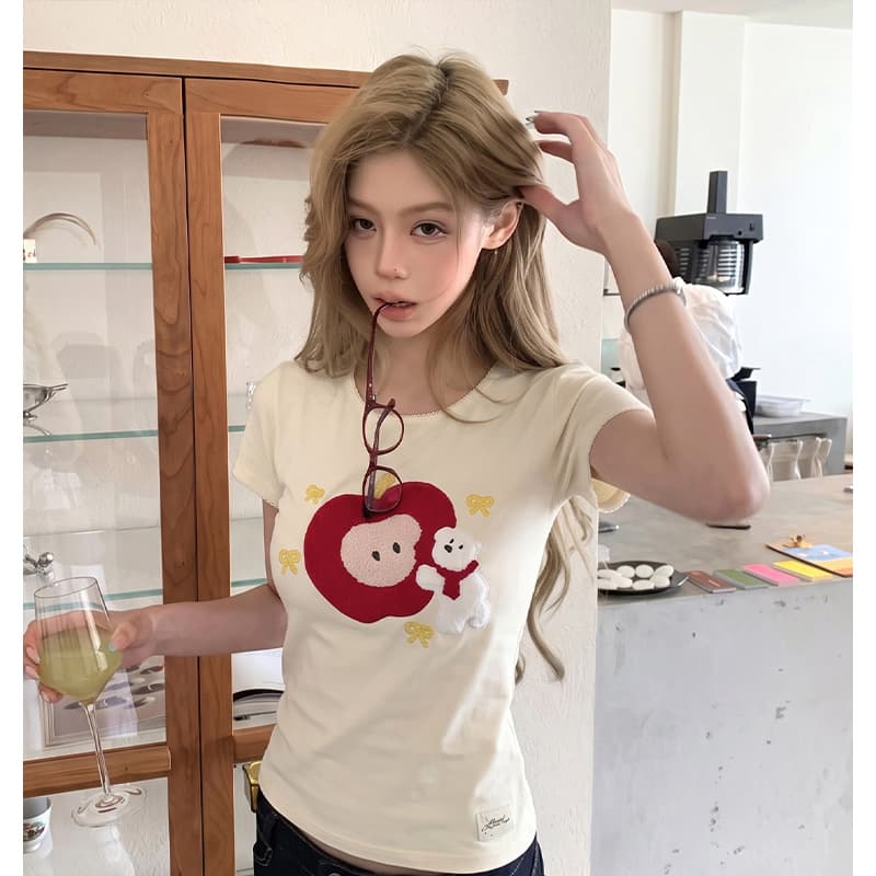 1 1 와 사고 방식 한 부서 반팔 티셔츠 여성 여름 애플 자수 몸매 가꾸기 슬림해 보이는 레이스 패치워크 핫걸 맨위