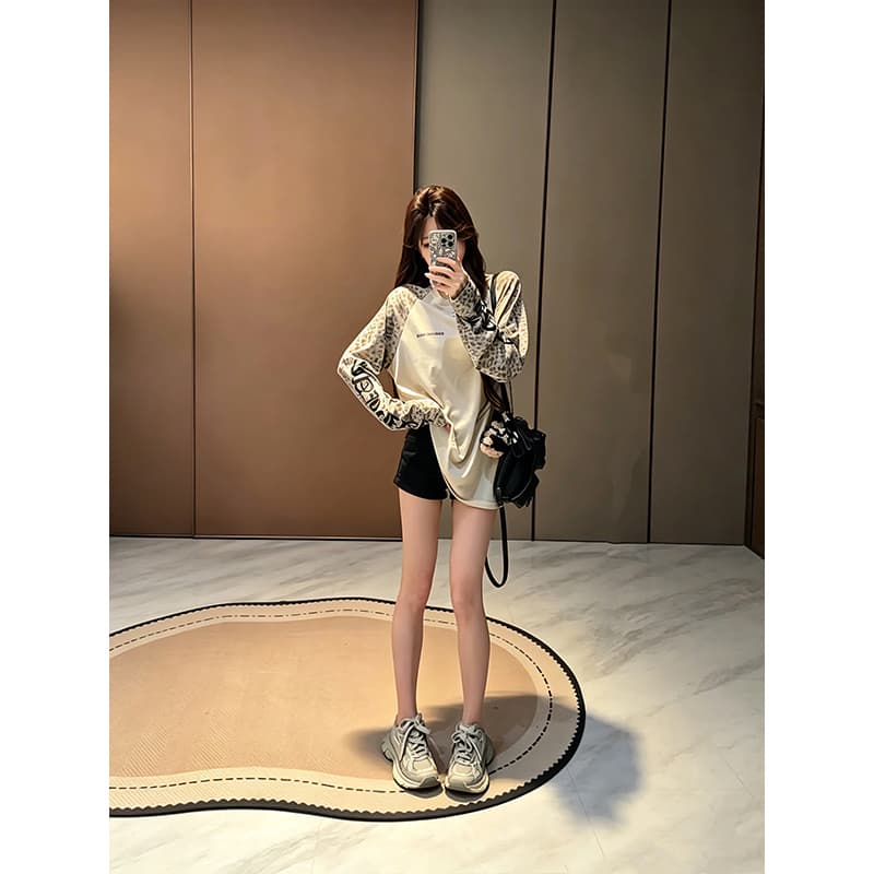 눈꽃 면 아메리칸 산스크리트어 알파벳 레오파드 무늬 긴팔 티셔츠 루즈핏 경량 블라우스 캐주얼 느긋한 맨위 상세 이미지 7