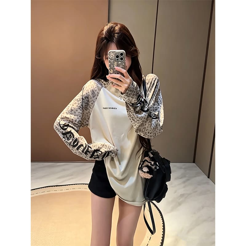 눈꽃 면 아메리칸 산스크리트어 알파벳 레오파드 무늬 긴팔 티셔츠 루즈핏 경량 블라우스 캐주얼 느긋한 맨위 상세 이미지 8