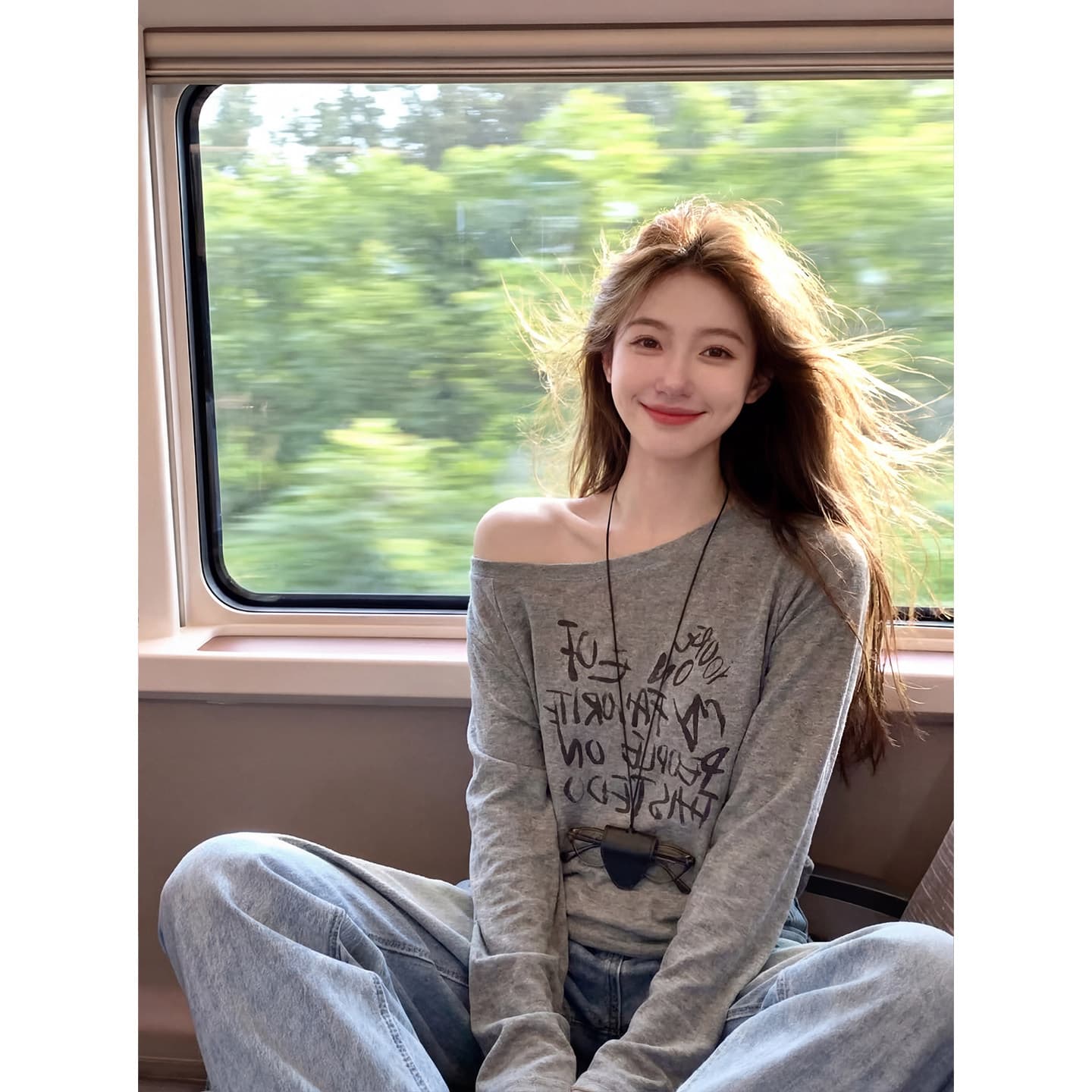눈꽃 면 65 면 35 폴리 에스터 26 가을 새로운 아메리칸 핫걸 프린트 비스듬한 어깨 슬림해 보이는 긴팔 티셔츠 맨위 상세 이미지 9