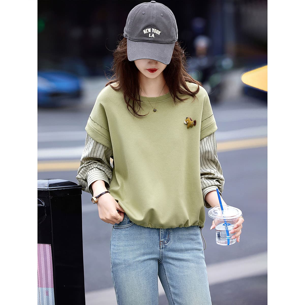 Chic 슬림해 보이는 작은 키 맨위 26 봄 라운드 넥 패치워크 페이크 레이어드 풀오버 스웨트셔츠 이미지 4