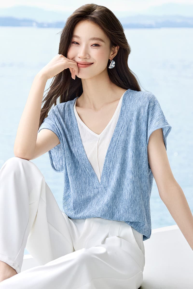 2026 여름 새로운 새로운 배색 패치워크 질감 센스 심지어 소매 여성 허리 수축 티셔츠 이미지 6