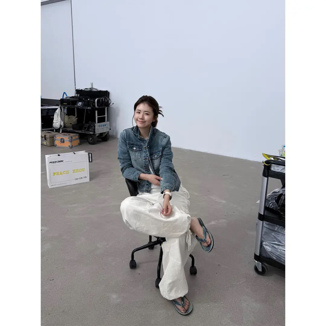 peachzhou 레트로 워싱 블루 기타 주머니 루즈핏 폴로 칼라 니스 짧은 여성 데님 재킷 6xw22050 상세 이미지 2