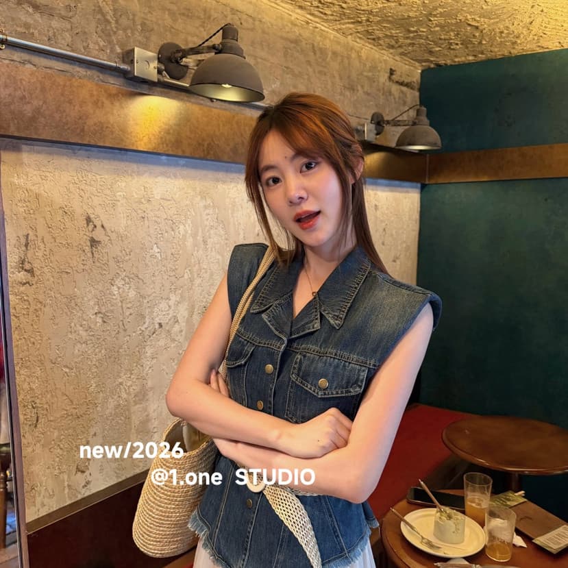 2026 여름 폴로 칼라 싱글 줄 버튼 레트로 품격 몸매 가꾸기 다용도 데님 조끼 여자 벨트 포함 상세 이미지 3