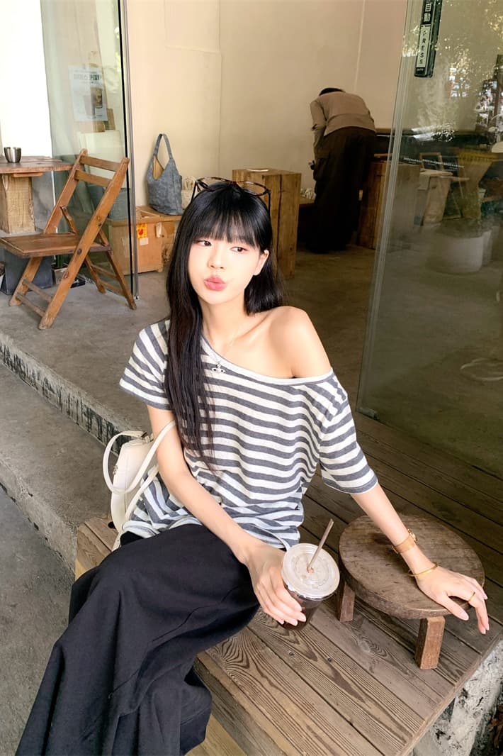 지금 실사 오래된 돈 바람 마 센스 오프숄더 스트라이프 티셔츠 비스듬한 어깨 여름 반팔 맨위 이미지 6