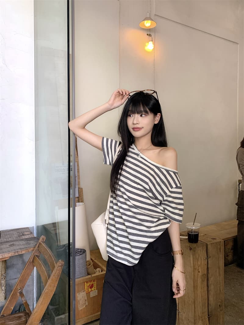 지금 실사 오래된 돈 바람 마 센스 오프숄더 스트라이프 티셔츠 비스듬한 어깨 여름 반팔 맨위 상세 이미지 19