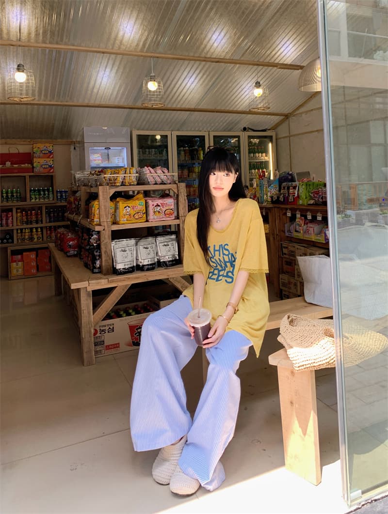 있음 선적 실사 한 부서 눈꽃 면 알파벳 루즈핏 레이스 V넥 티셔츠 느긋한 스트라이프 캐주얼 바지 세트 이미지 4