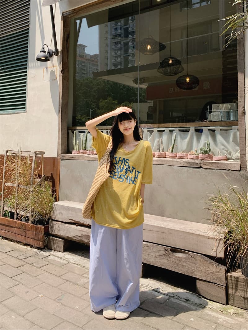 있음 선적 실사 한 부서 눈꽃 면 알파벳 루즈핏 레이스 V넥 티셔츠 느긋한 스트라이프 캐주얼 바지 세트 이미지 3