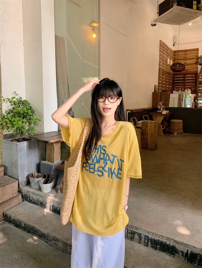 있음 선적 실사 한 부서 눈꽃 면 알파벳 루즈핏 레이스 V넥 티셔츠 느긋한 스트라이프 캐주얼 바지 세트 상세 이미지 1