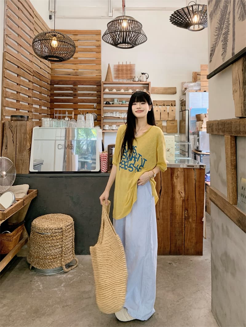 있음 선적 실사 한 부서 눈꽃 면 알파벳 루즈핏 레이스 V넥 티셔츠 느긋한 스트라이프 캐주얼 바지 세트 상세 이미지 11