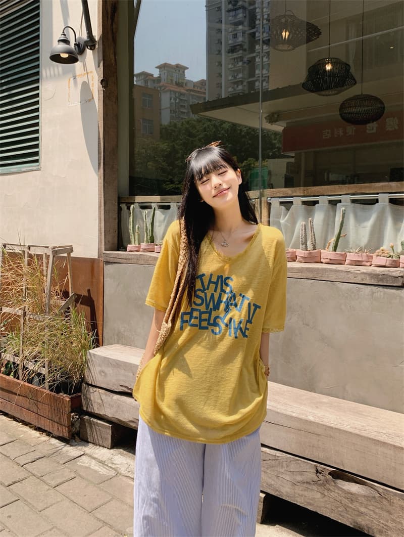 있음 선적 실사 한 부서 눈꽃 면 알파벳 루즈핏 레이스 V넥 티셔츠 느긋한 스트라이프 캐주얼 바지 세트 상세 이미지 19