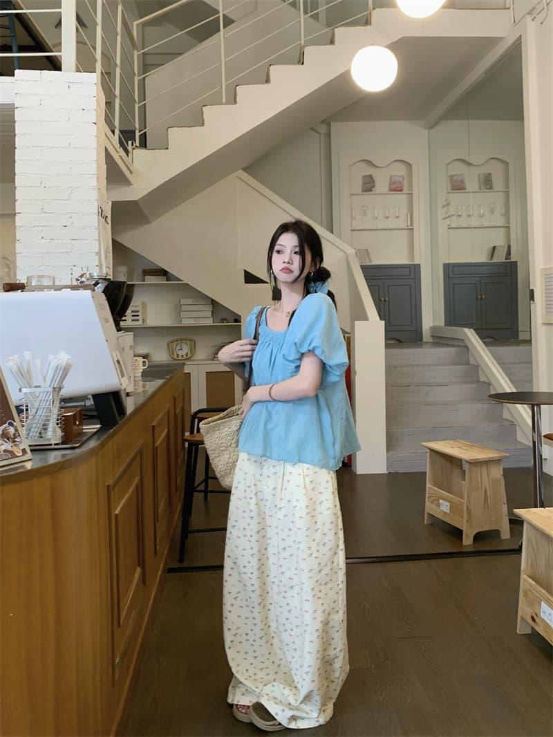 있음 선적 실사 달콤함 거품 소매 관대 한 칼라 연령 감소 슬림해 보이는 인형 셔츠 꽃무늬 데님 와이드 레그 팬츠 세트 상세 이미지 13