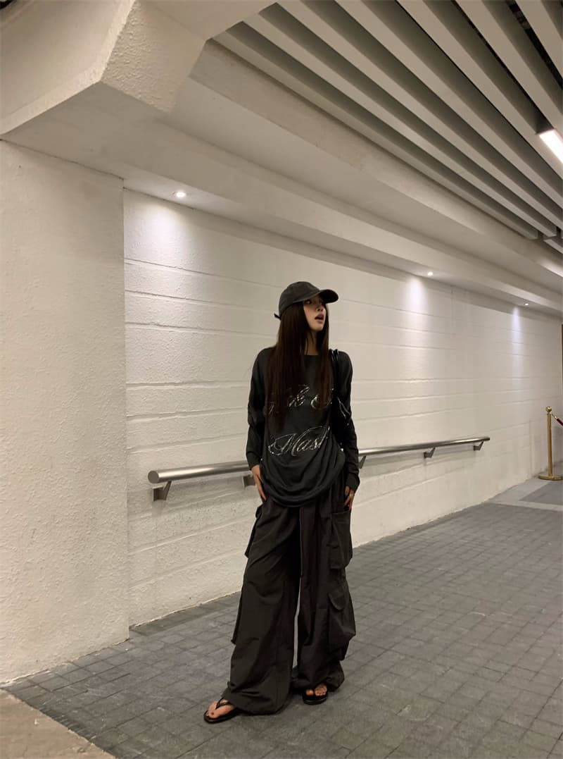 실사 정가 느긋한 바람 루즈핏 다용도 회색 핫픽스 알파벳 긴팔 티셔츠 회색 워크웨어 팬츠 세트 상세 이미지 4