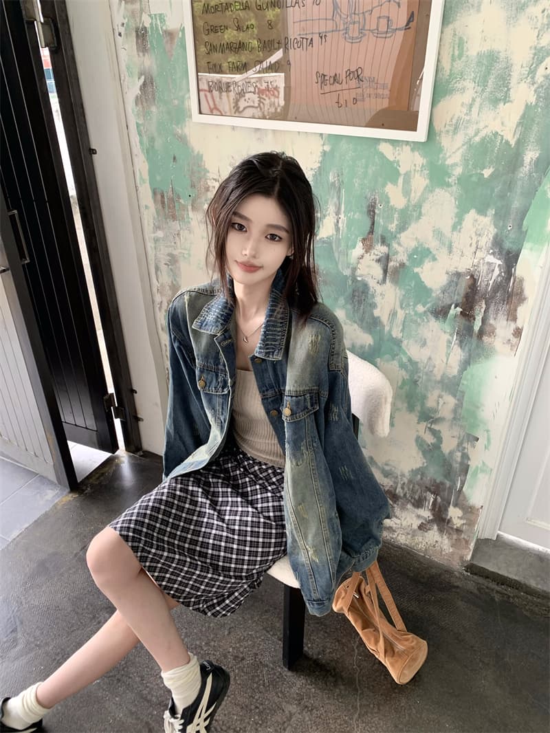 지금 실사 정가 한 부서 루즈핏 느긋한 바람 마 오래된 찢어진 데님 여성 코트 맨위 이미지 2
