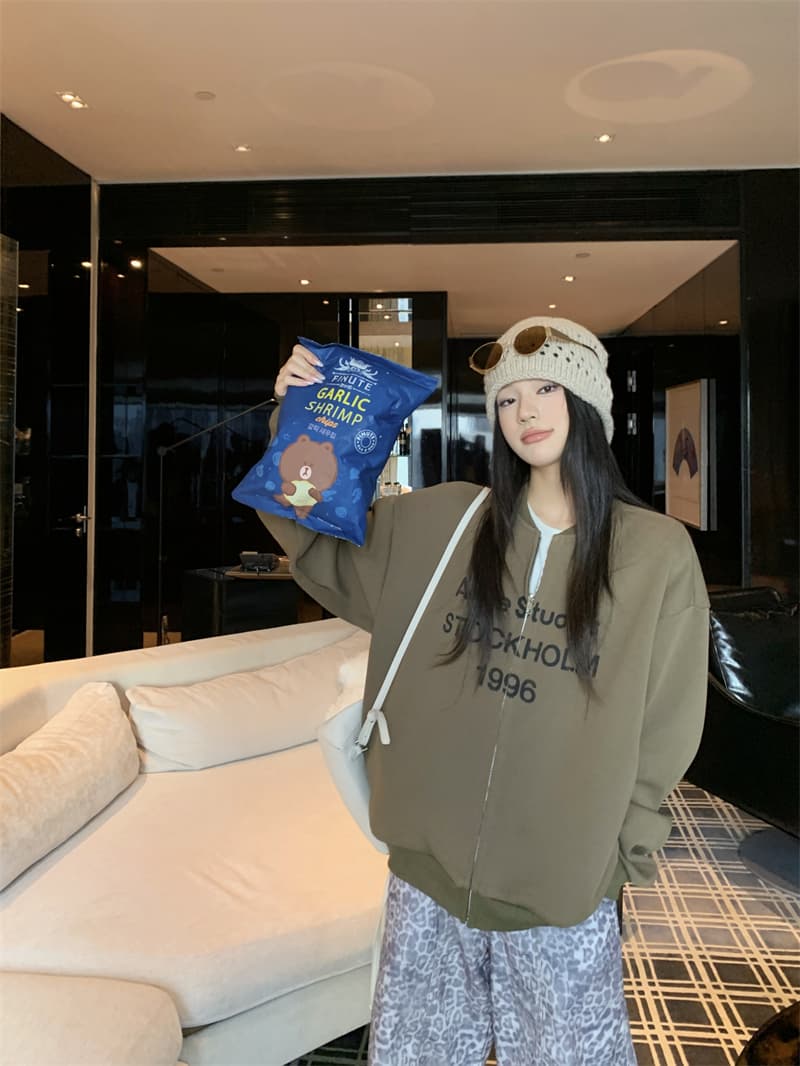 지금 실사 정가 알파벳 프린트 라운드 넥 루즈핏 긴팔 여성 코트 이른 가을 아메리칸 루즈핏 캐주얼 오픈 가디건 맨위 상세 이미지 33