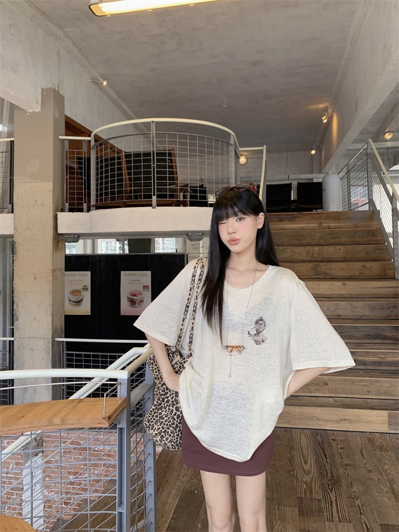 지금 지금 실사 여름 편안함 루즈핏 느긋한 바람 오트밀 색상 프린트 반팔 티셔츠 상세 이미지 3