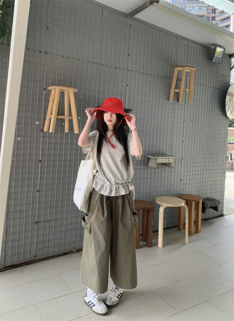 있음 선적 실사 한 국풍 연령 감소 스트라이프 밑단 펌프 로프 반팔 티셔츠 육군 녹색 캐주얼 8 분 바지 세트 이미지 4