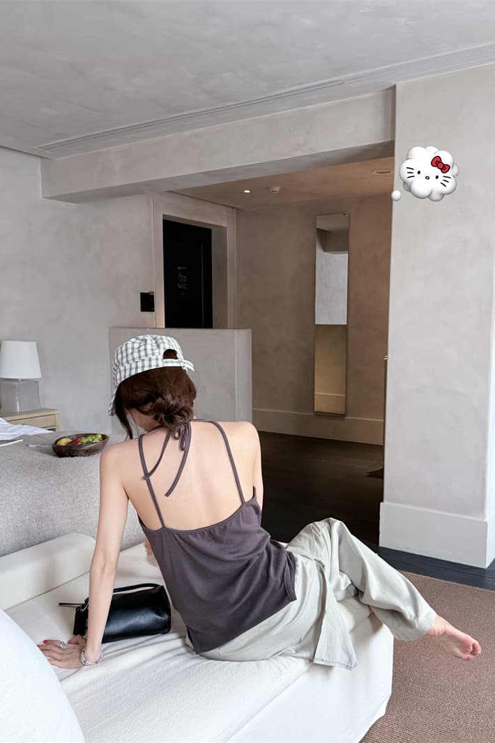 있음 선적 실사 레트로 반하이넥 오프숄더 둘 착용 행침 목 수신 Pleat 맨위 캐주얼 미니멀리즘 루즈핏 긴 바지 세트 이미지 6