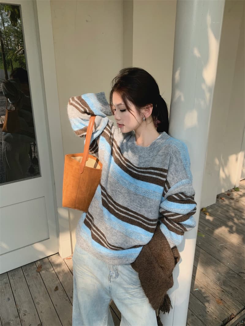 있음 선적 실사 가을 의상 루즈핏 부드럽다 배색 스트라이프 풀오버 니트 스웨터 삼각형 스카프 투피스 세트 상세 이미지 28