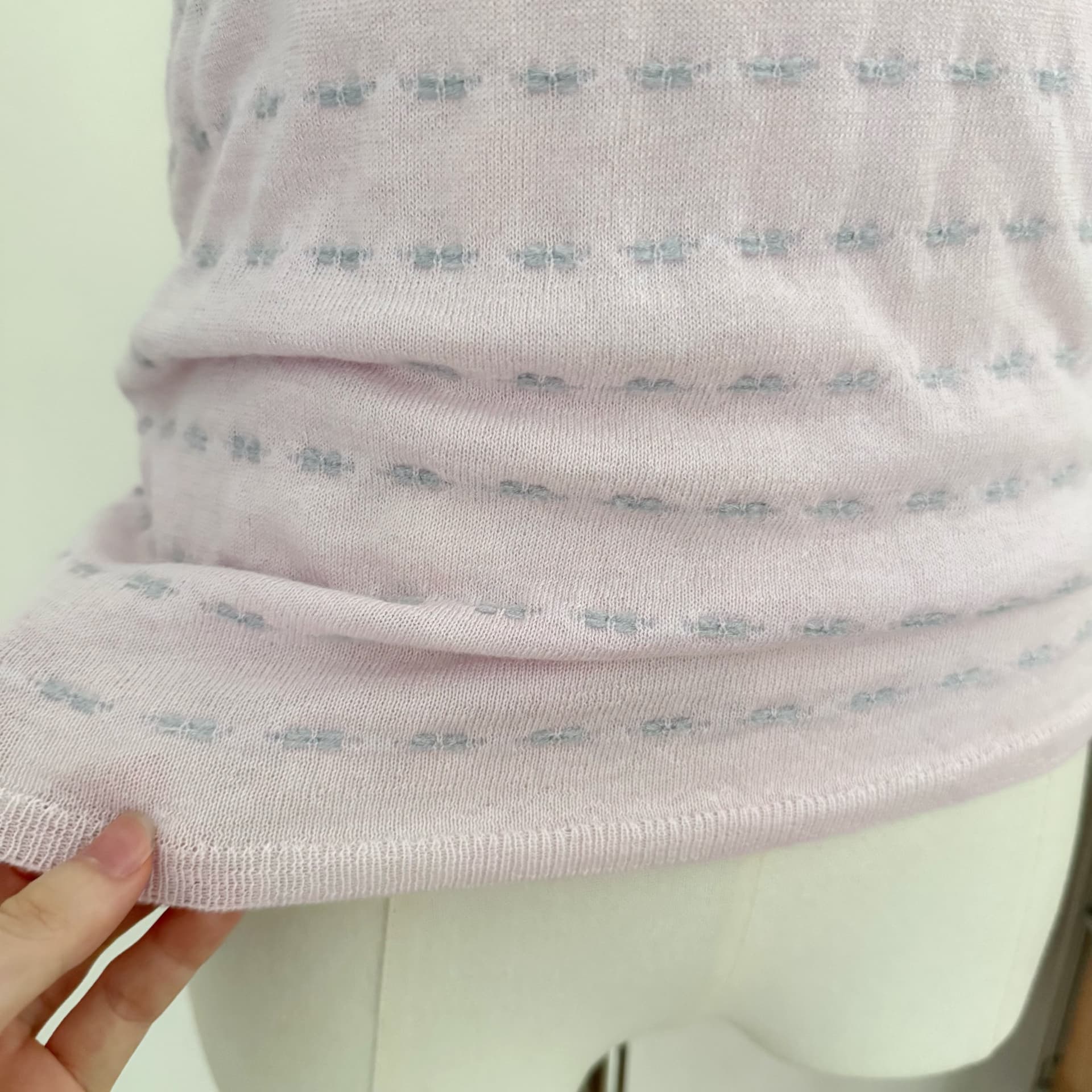 suuuicee 메이 여지 얼음 모래 작은 자카드 질감 순수한 욕망 대 u 칼라 짧은 맨위 몸매 가꾸기 니트 반팔 티셔츠 상세 이미지 10