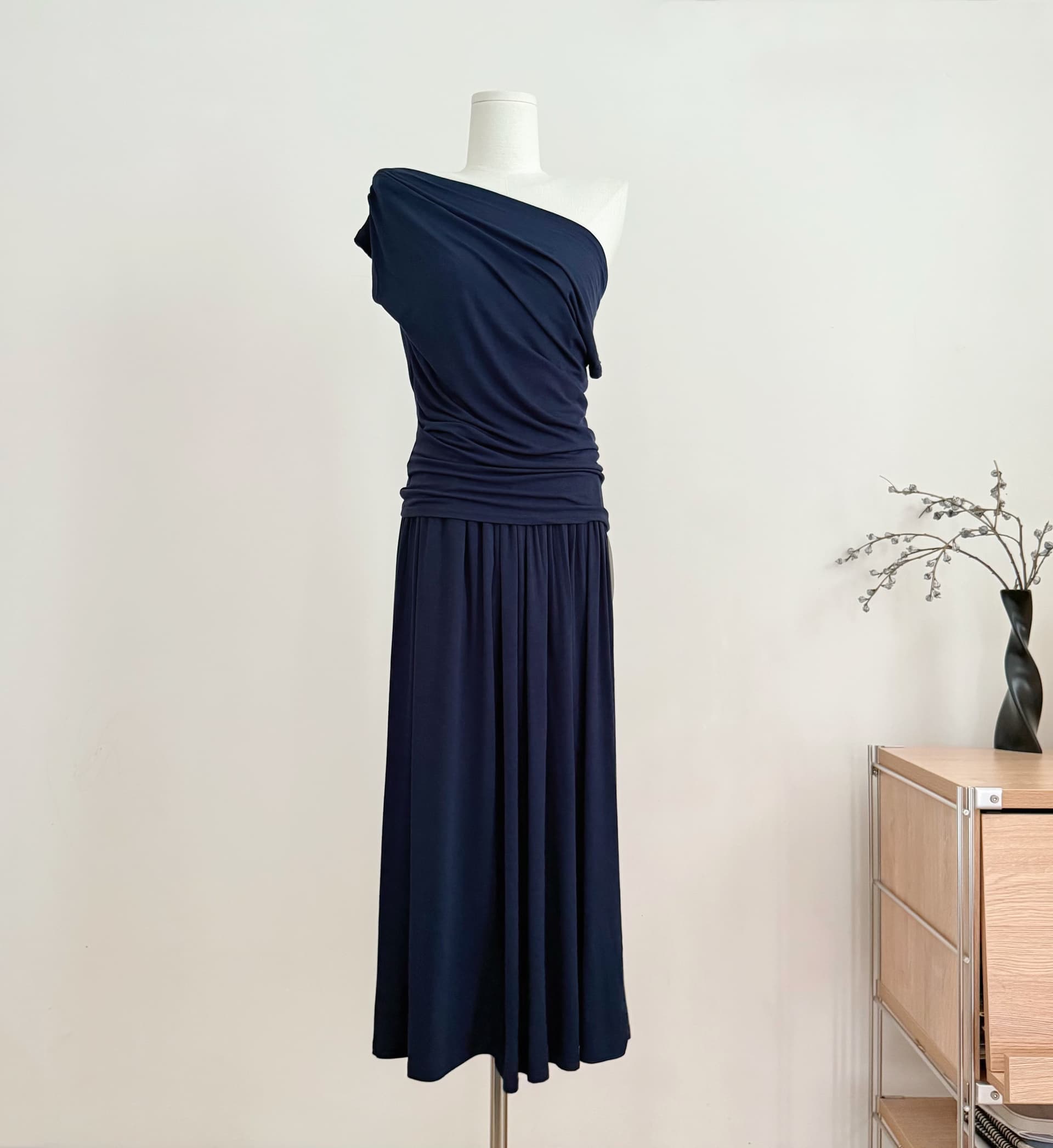 흔들어서 톤 공기 구름 센스 얼음 산소 수퍼 모델 모달 흔들다 칼라 맨위 허리 핀치 Pleat 롱 스커트 여성복 이미지 4