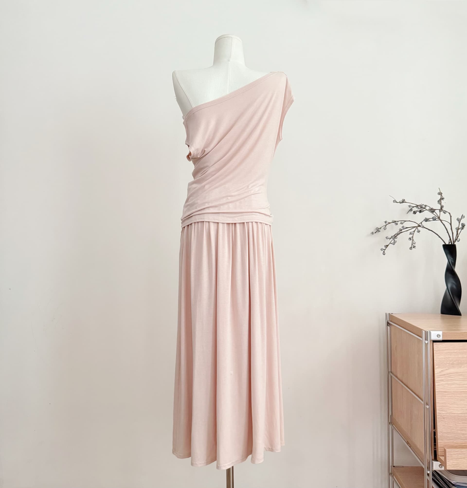 흔들어서 톤 공기 구름 센스 얼음 산소 수퍼 모델 모달 흔들다 칼라 맨위 허리 핀치 Pleat 롱 스커트 여성복 상세 이미지 6