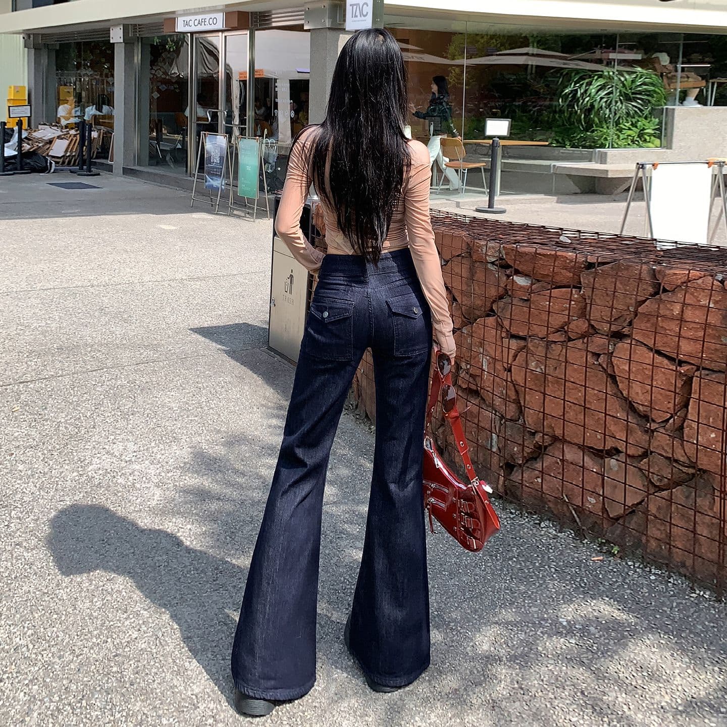 높음 거리 부츠컷 청바지 여성 2026 가을 새로운 아메리칸 핫걸 로우 웨이스트 몸매 가꾸기 슬림해 보이는 원본 암소 파란색 긴 바지 이미지 2