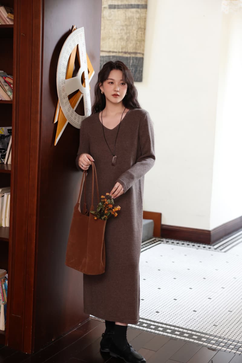 실사 2026 가을 겨울 켜기 새로운 브이넥 보온 무릎 아래 스웨터 드레스 루즈핏 빅 사이즈 치마 상세 이미지 15