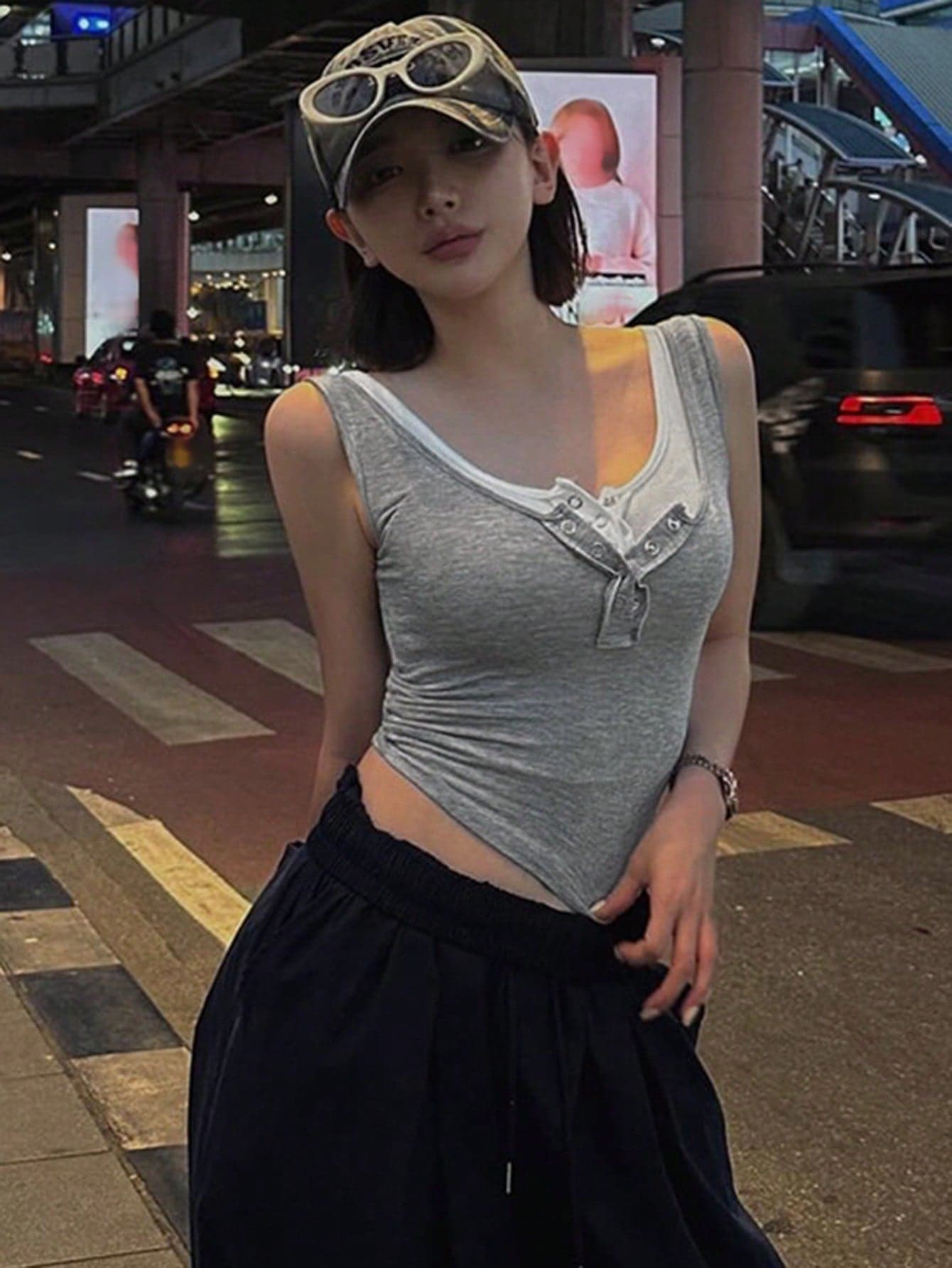 페이크 레이어드 벨트 가슴 패드 캐미솔 2026 여름 새로운 민소매 아름다운 아름다운 맨위 상세 이미지 2