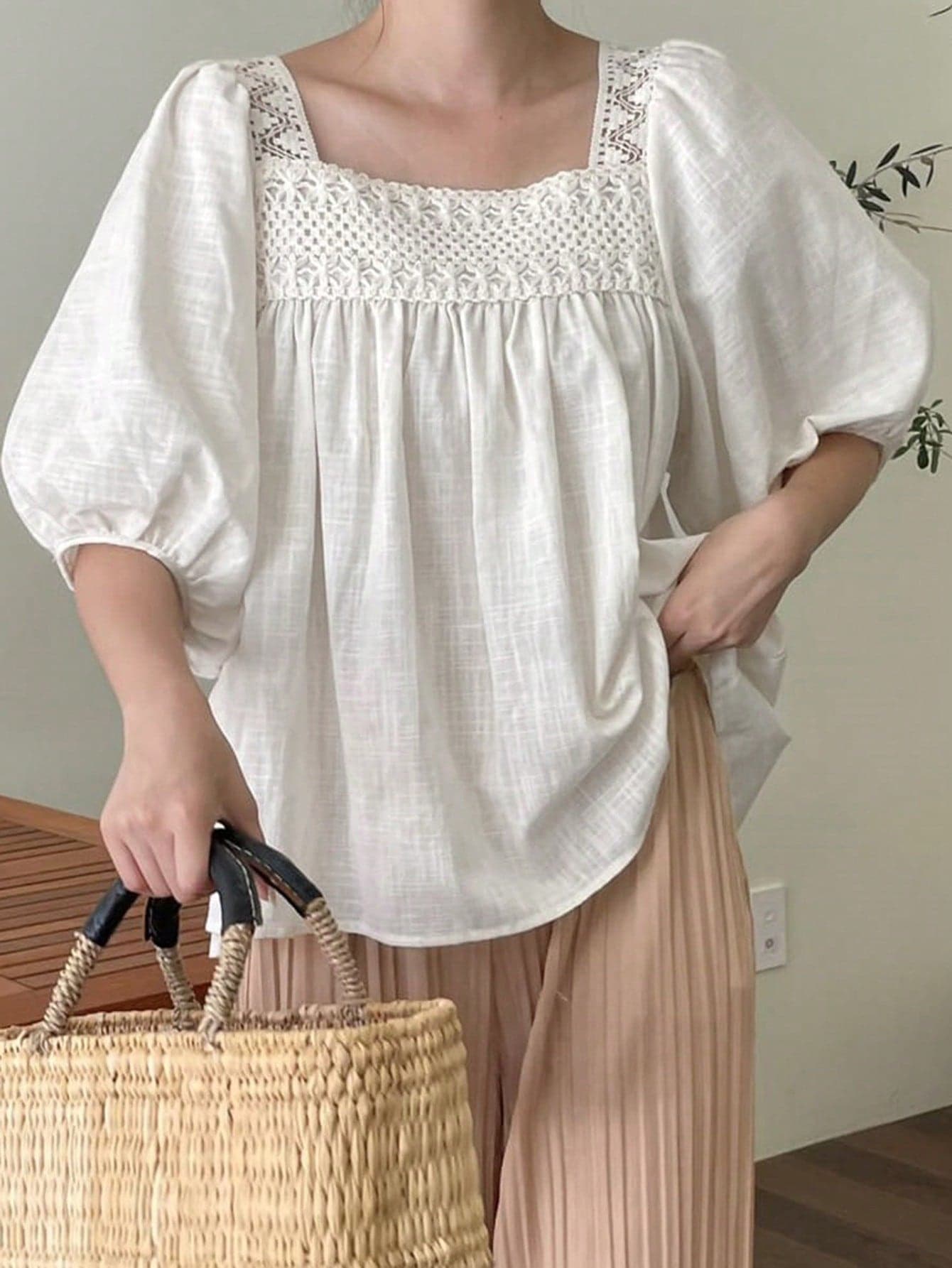 2026 프랑스식 Chic 맨위 달콤함 연령 감소 디자인 센스 작은 대중 홀로우 아웃 레이스 인형 셔츠 광장 칼라 반팔 여름 이미지 4