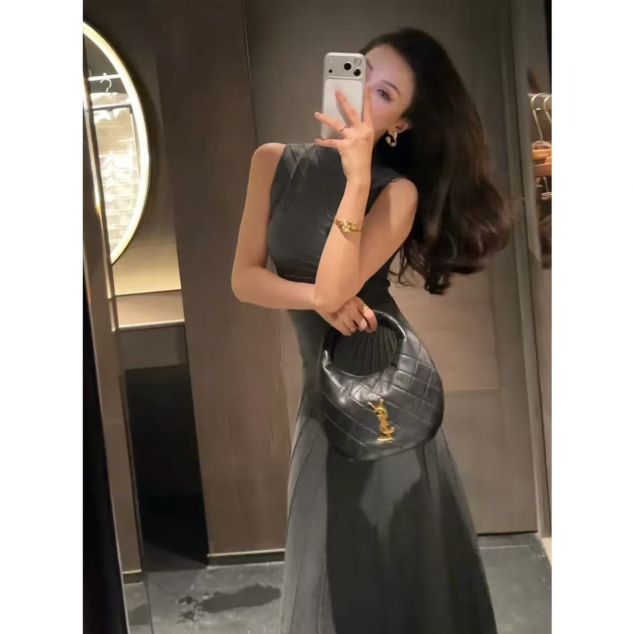 jijinqi 여름 프랑스식 민소매 오프숄더 드레스 허리 수축 슬림해 보이는 품격 디자인 센스 검정색 캐주얼 롱 스커트 이미지 3